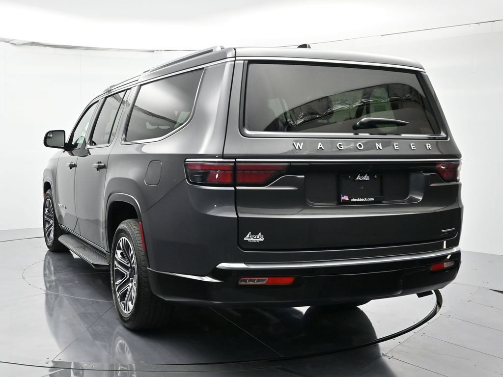 Used 2024 Jeep Wagoneer L Series II RWD image 6