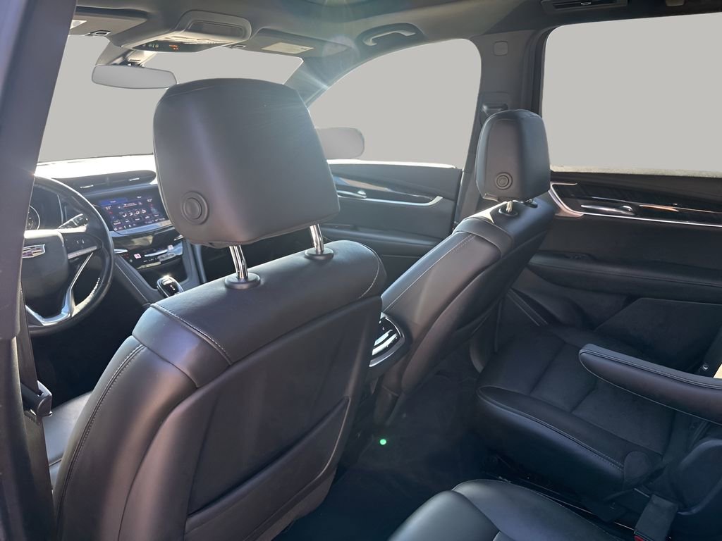 Used 2022 Cadillac XT6 Premium Luxury image 18