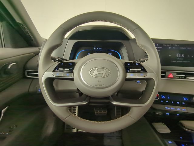 New 2026 Hyundai Elantra Sport FWD image 25