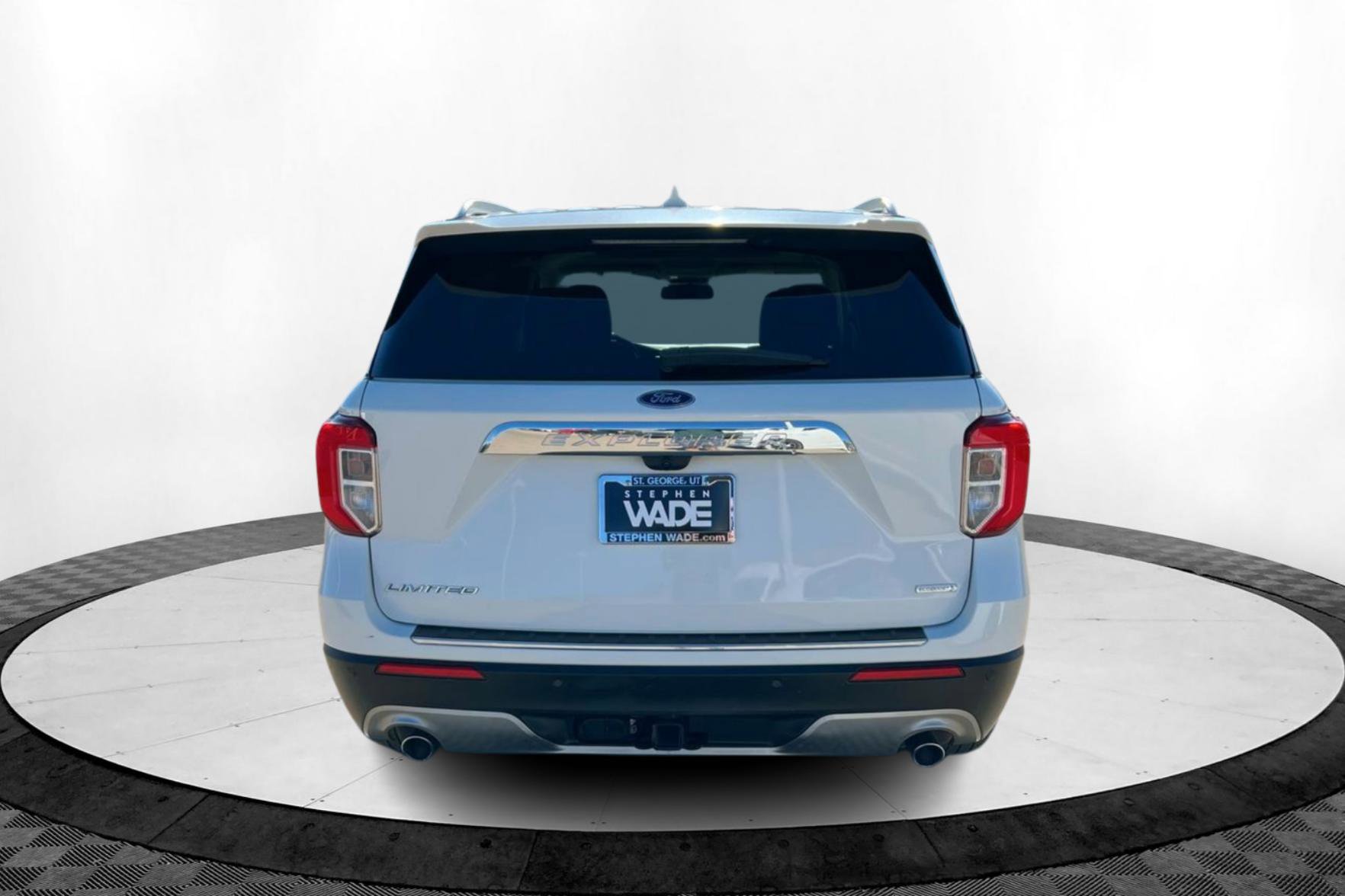 Used 2020 Ford Explorer Limited w/ Class III Trailer Tow Package image 4