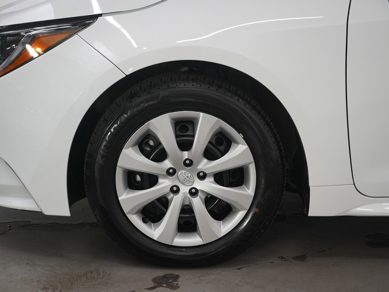 Used 2026 Toyota Corolla LE FWD image 26