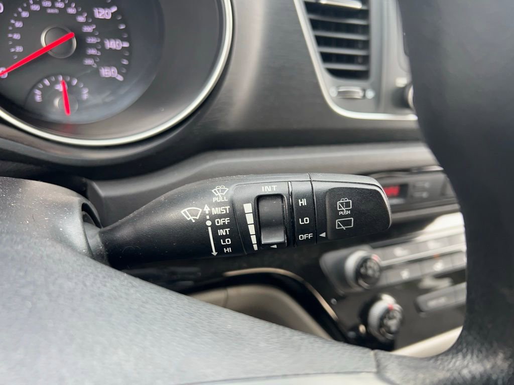 Used 2015 Kia Sedona LX w/ LX Convenience Package image 12