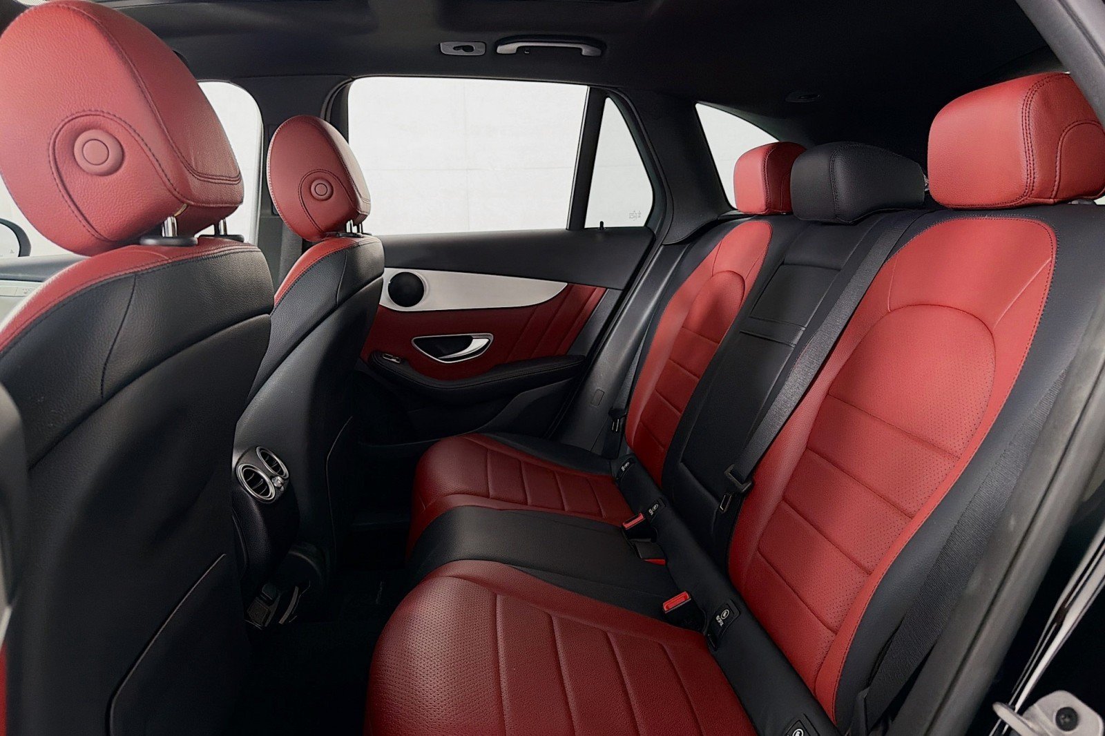 Used 2022 Mercedes-Benz GLC 300 image 8