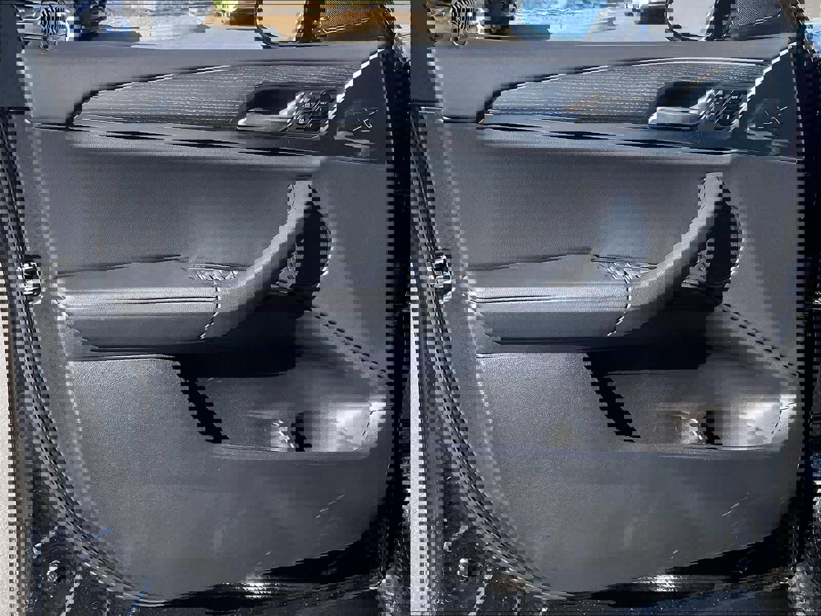 Certified 2024 BMW X3 xDrive30i w/ Premium Package image 25