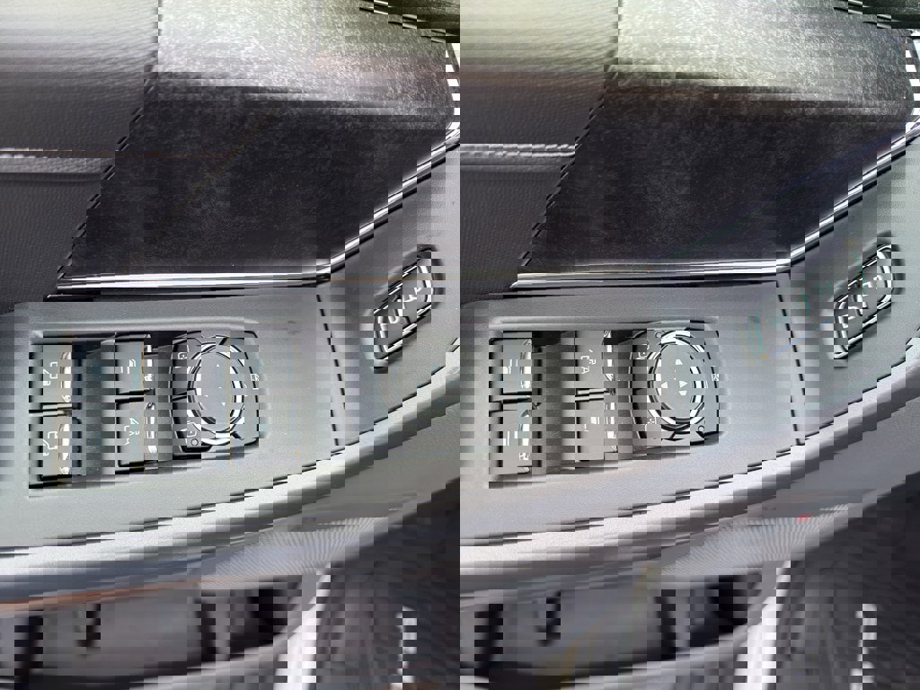 New 2025 Ford F150 Lightning Flash image 16