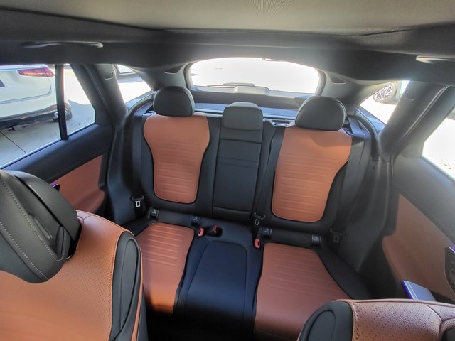 New 2026 Mercedes-Benz GLC 300 image 14