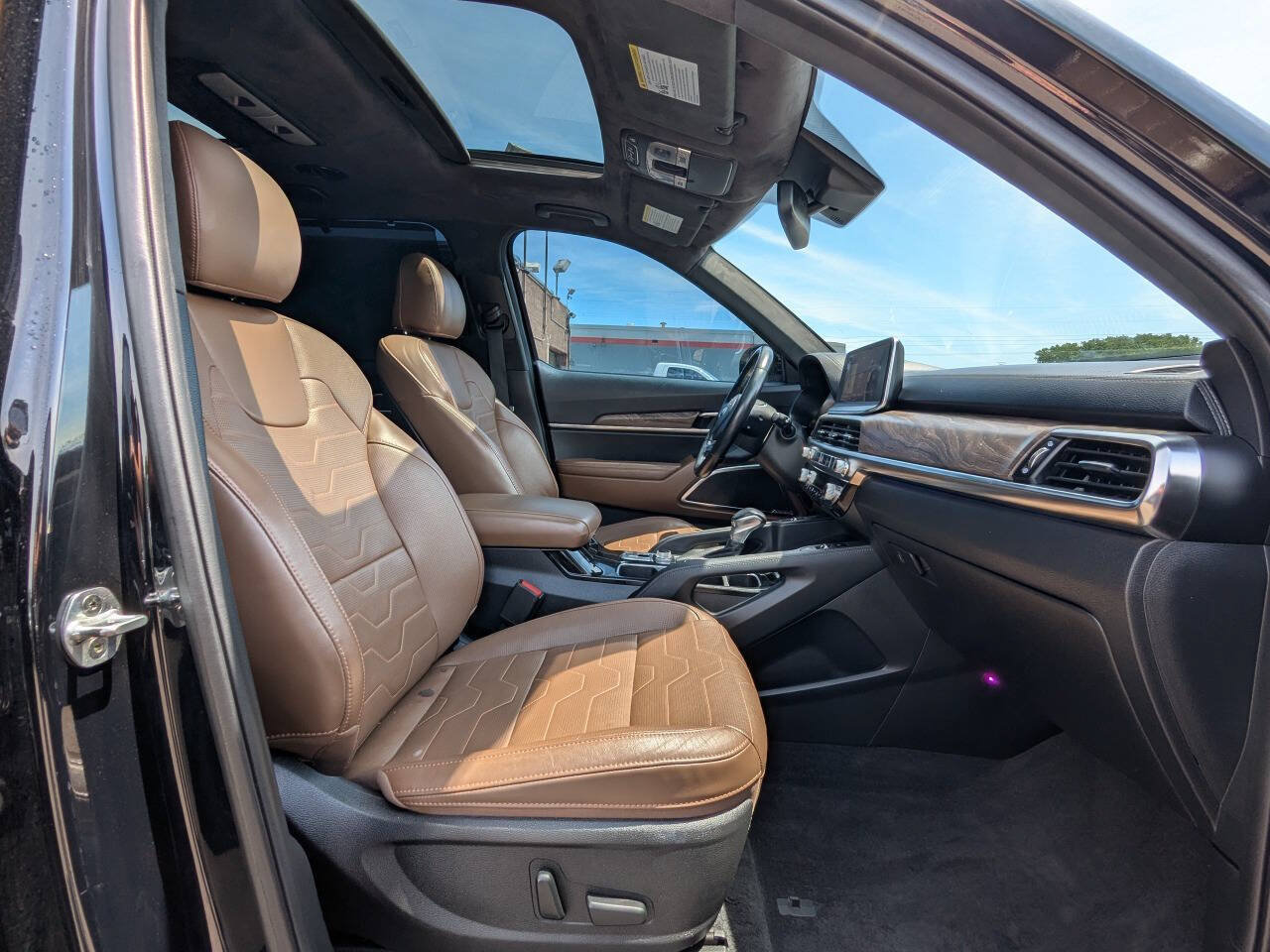 Used 2020 Kia Telluride SX w/ SX Prestige Package AWD/4WD image 17
