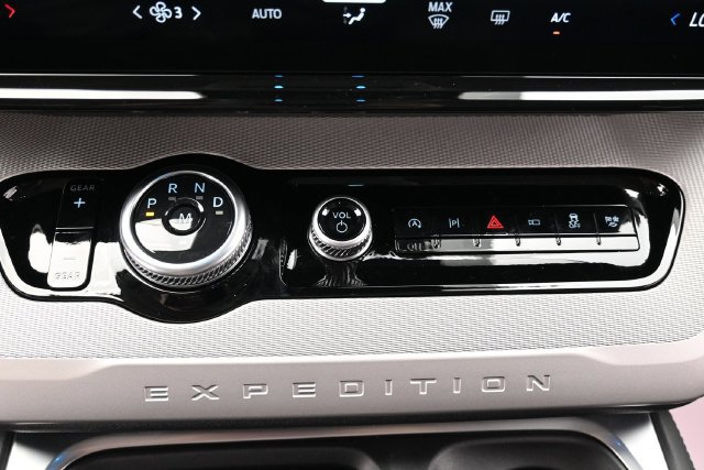 New 2027 Ford Expedition Max Active RWD image 27