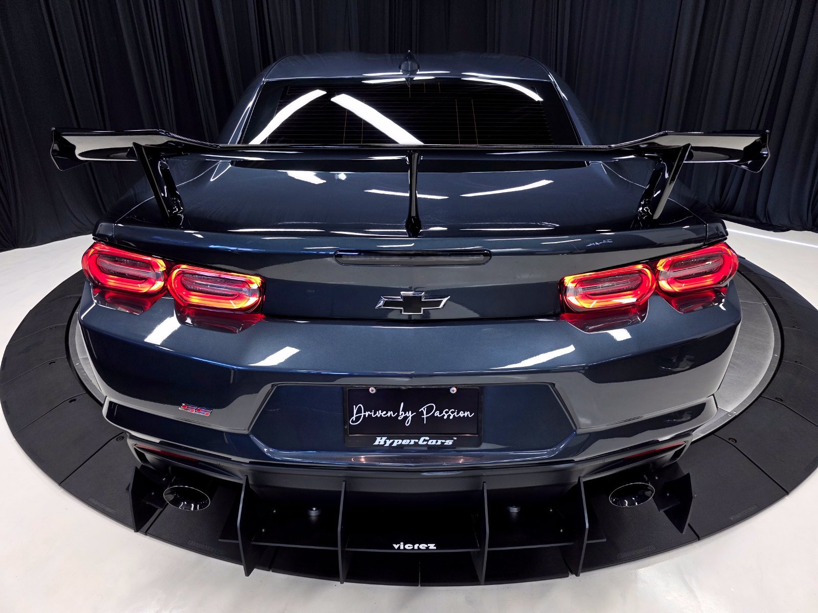 Used 2020 Chevrolet Camaro SS RWD image 55