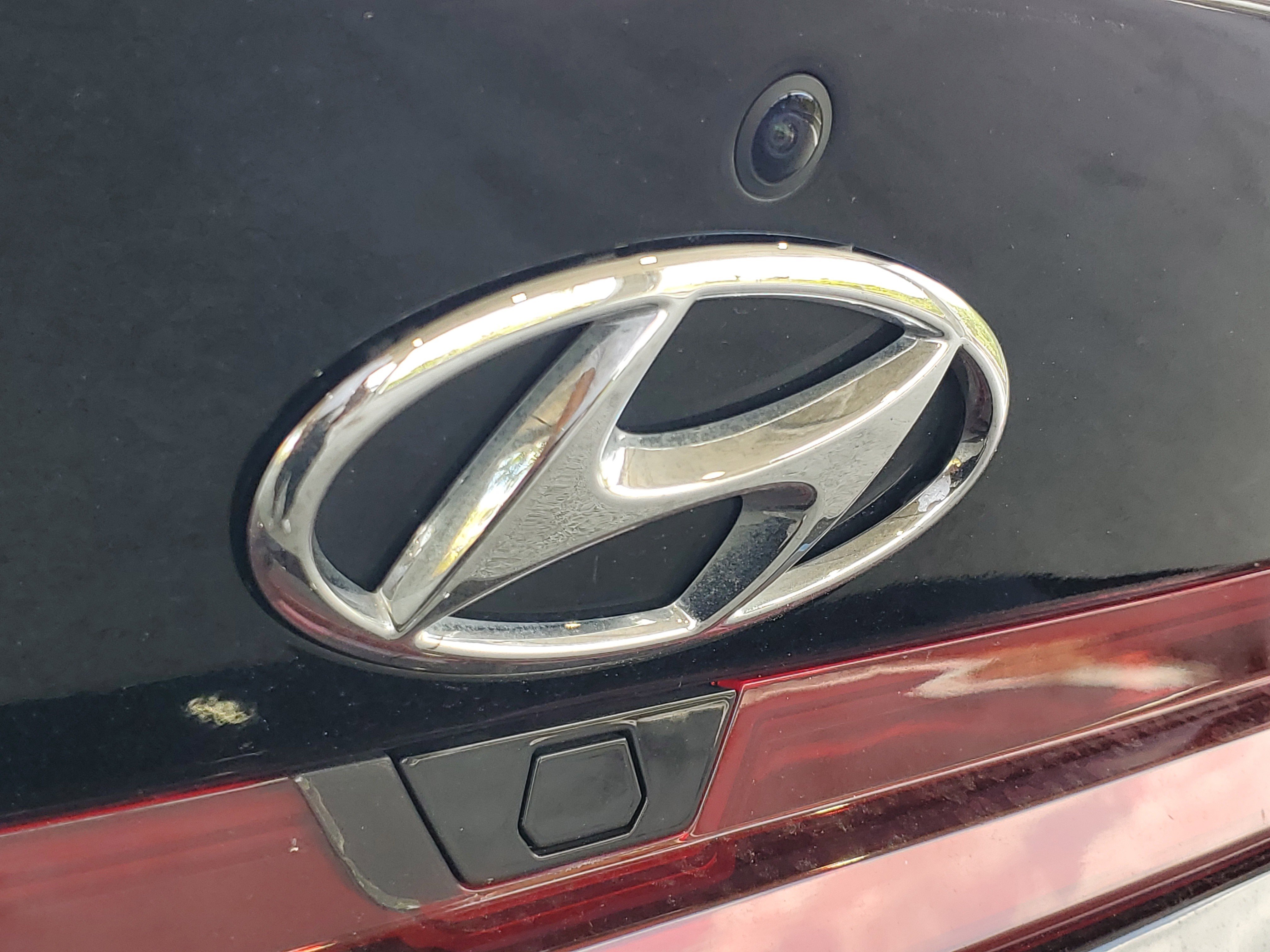 Used 2023 Hyundai Elantra SEL FWD image 5