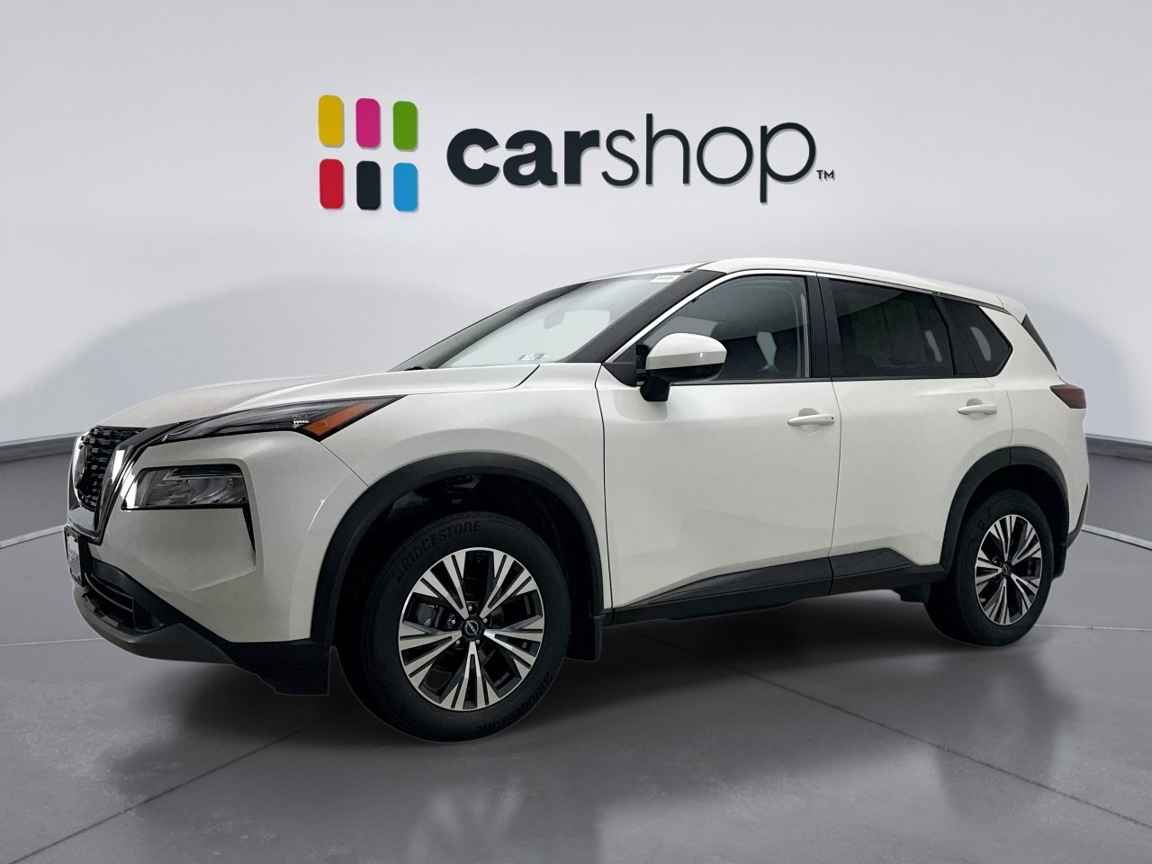Used 2023 Nissan Rogue SV image 1