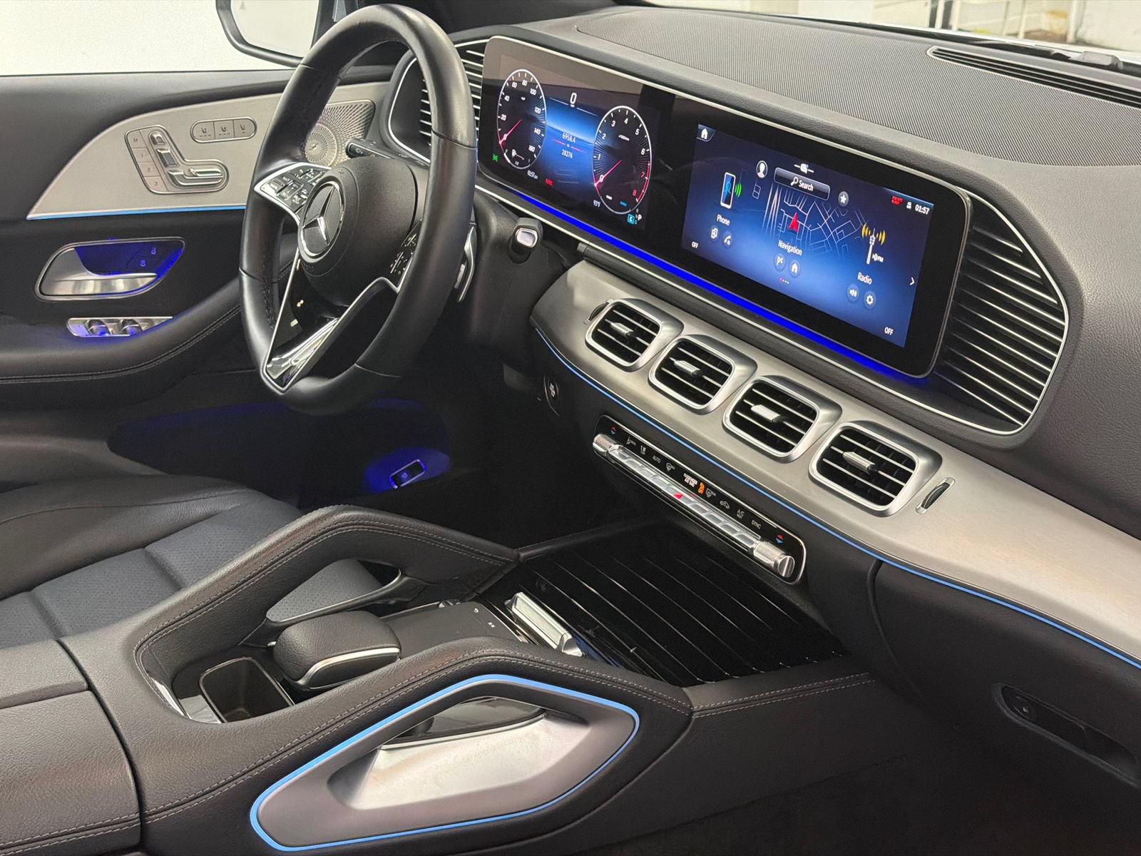 Used 2025 Mercedes-Benz GLE 350 4MATIC image 10