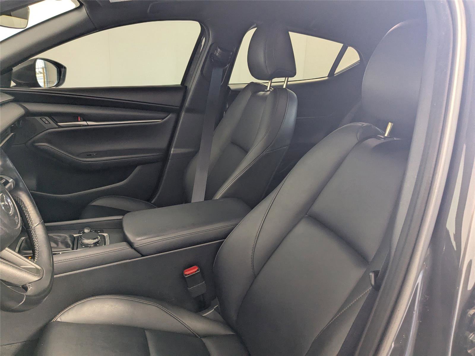 Used 2023 MAZDA MAZDA3 s image 12