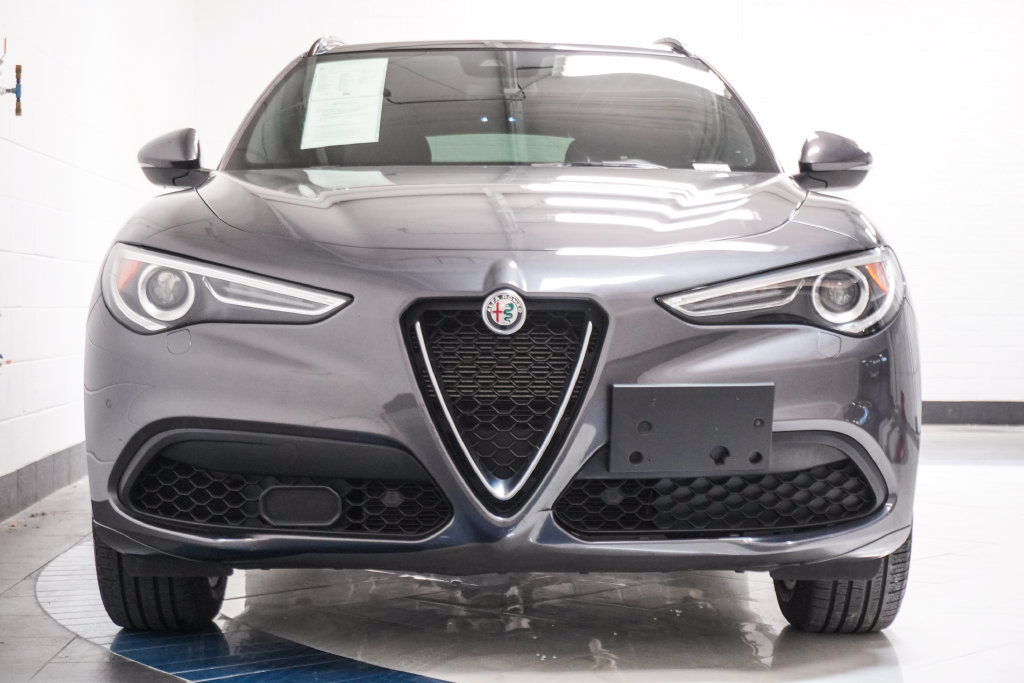 Used 2023 Alfa Romeo Stelvio Ti AWD/4WD image 34