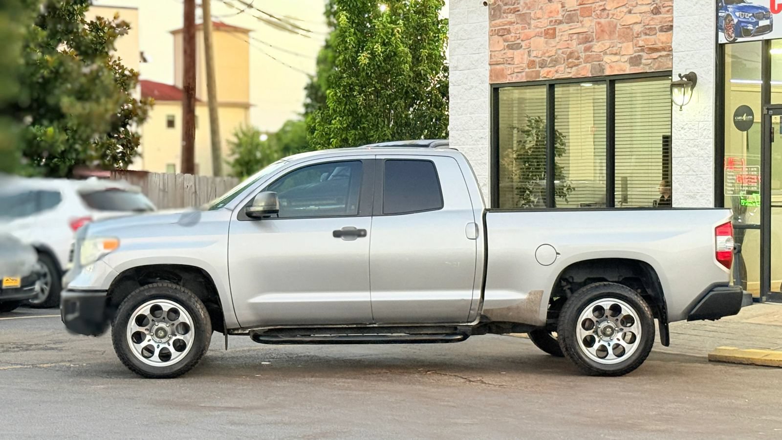Used 2014 Toyota Tundra SR AWD/4WD image 16