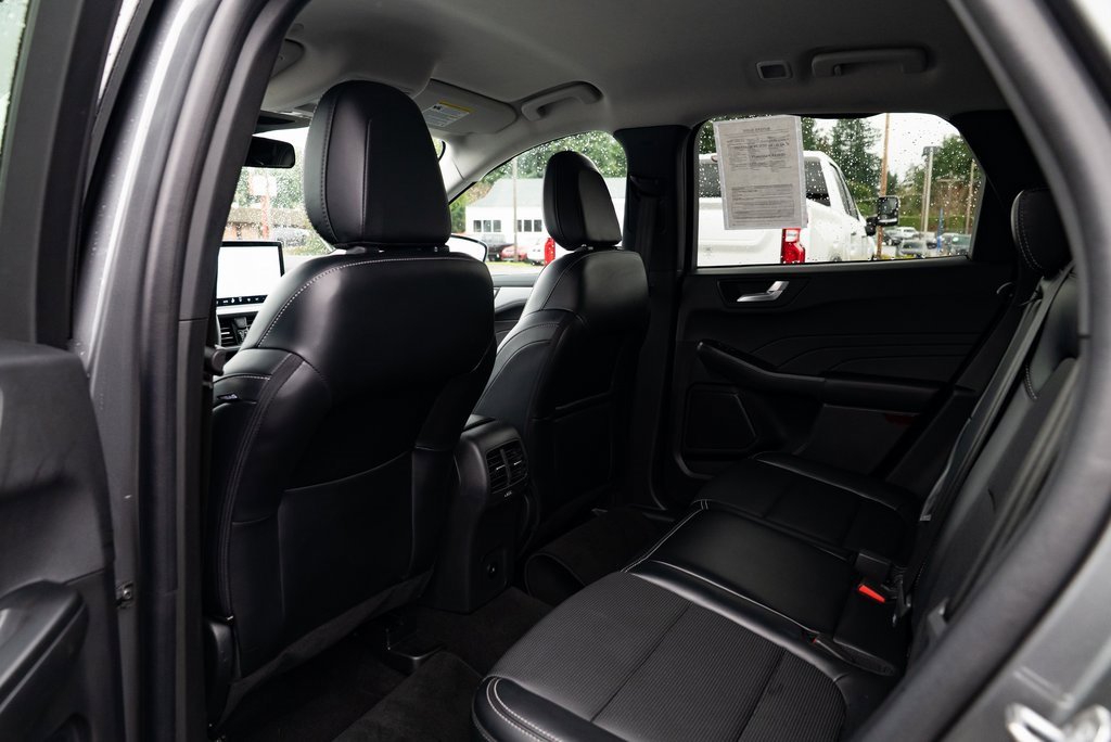 Used 2024 Ford Escape Platinum image 21