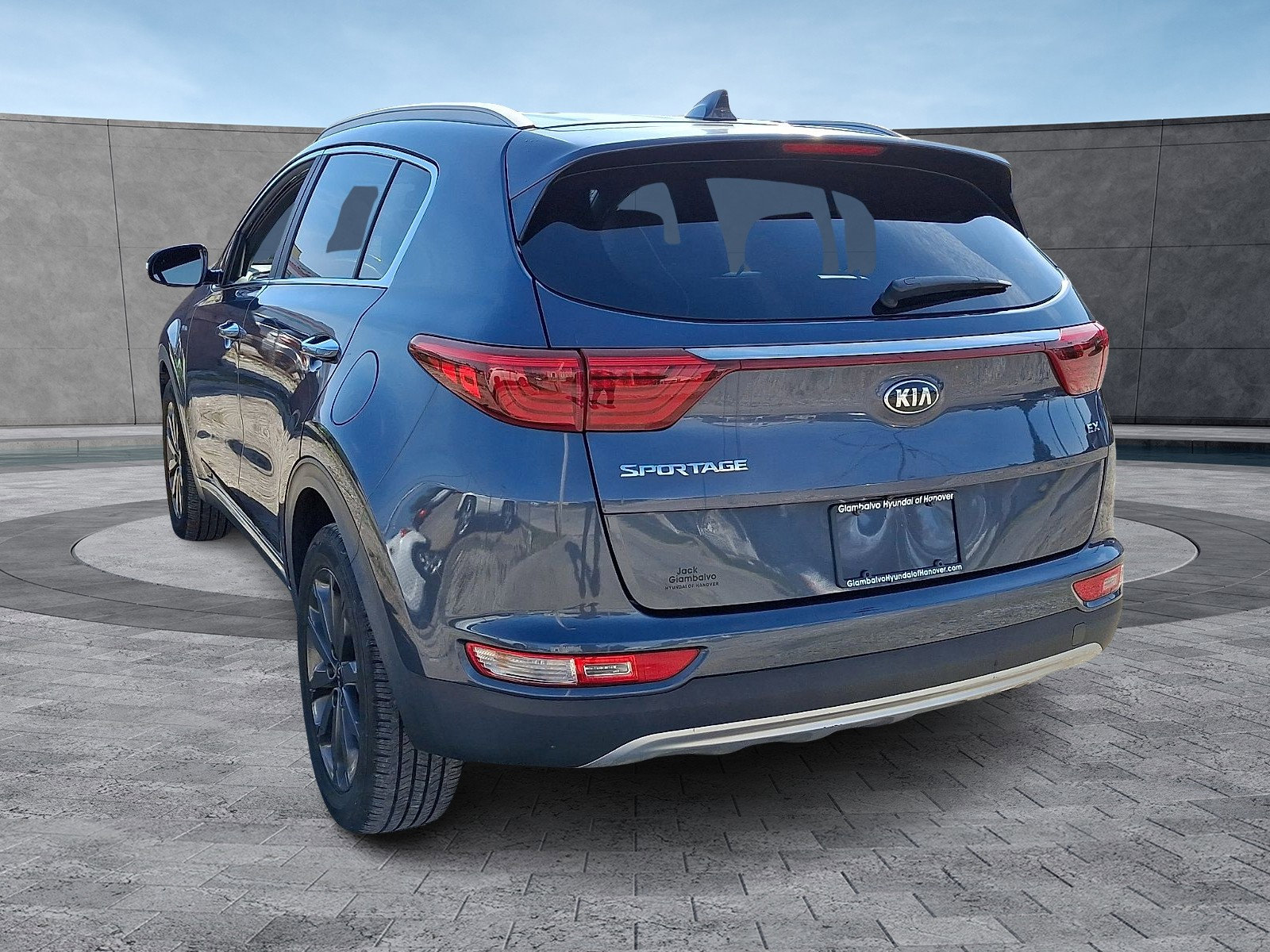 Used 2019 Kia Sportage EX w/ EX Sport Appearance Package AWD/4WD image 8