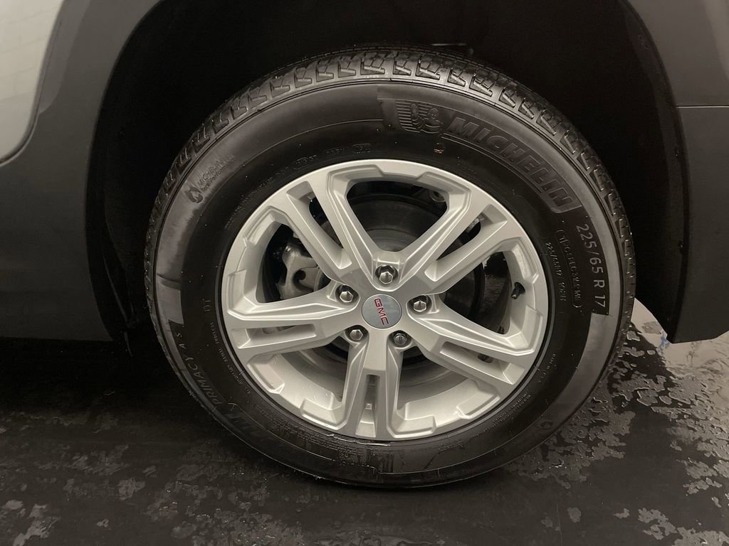 Used 2023 GMC Terrain SLE FWD image 26
