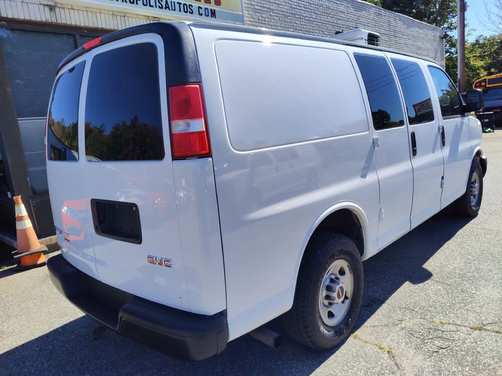 Used 2016 GMC Savana 2500 image 8