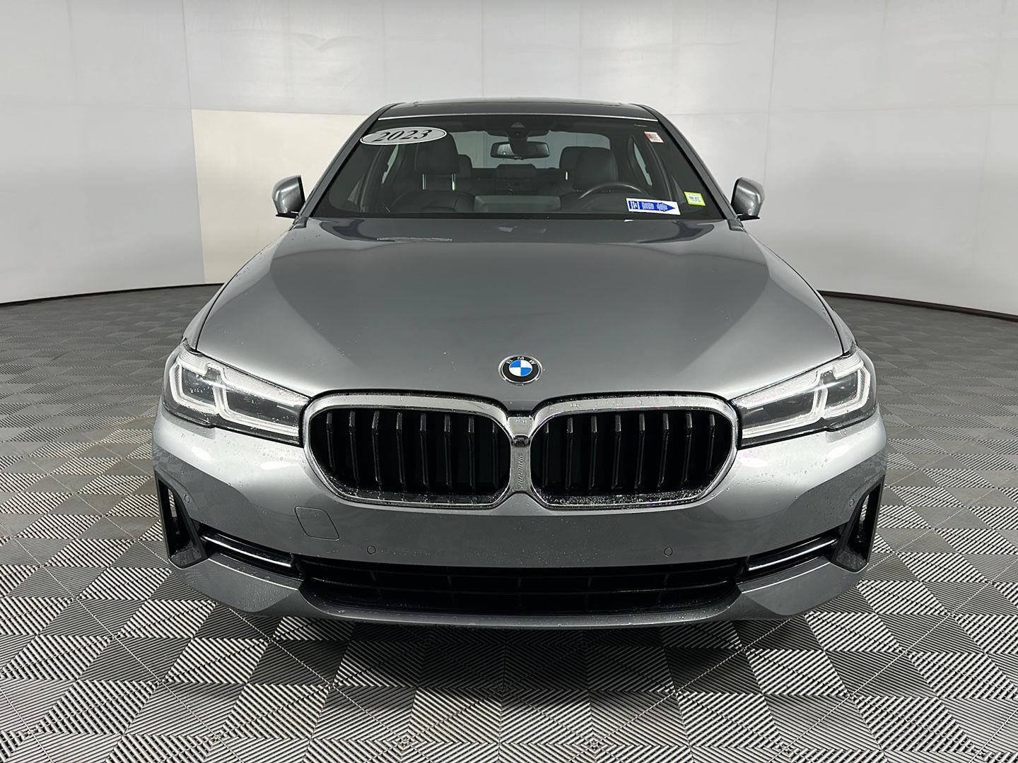 Used 2023 BMW 540i xDrive w/ Premium Package AWD/4WD image 6