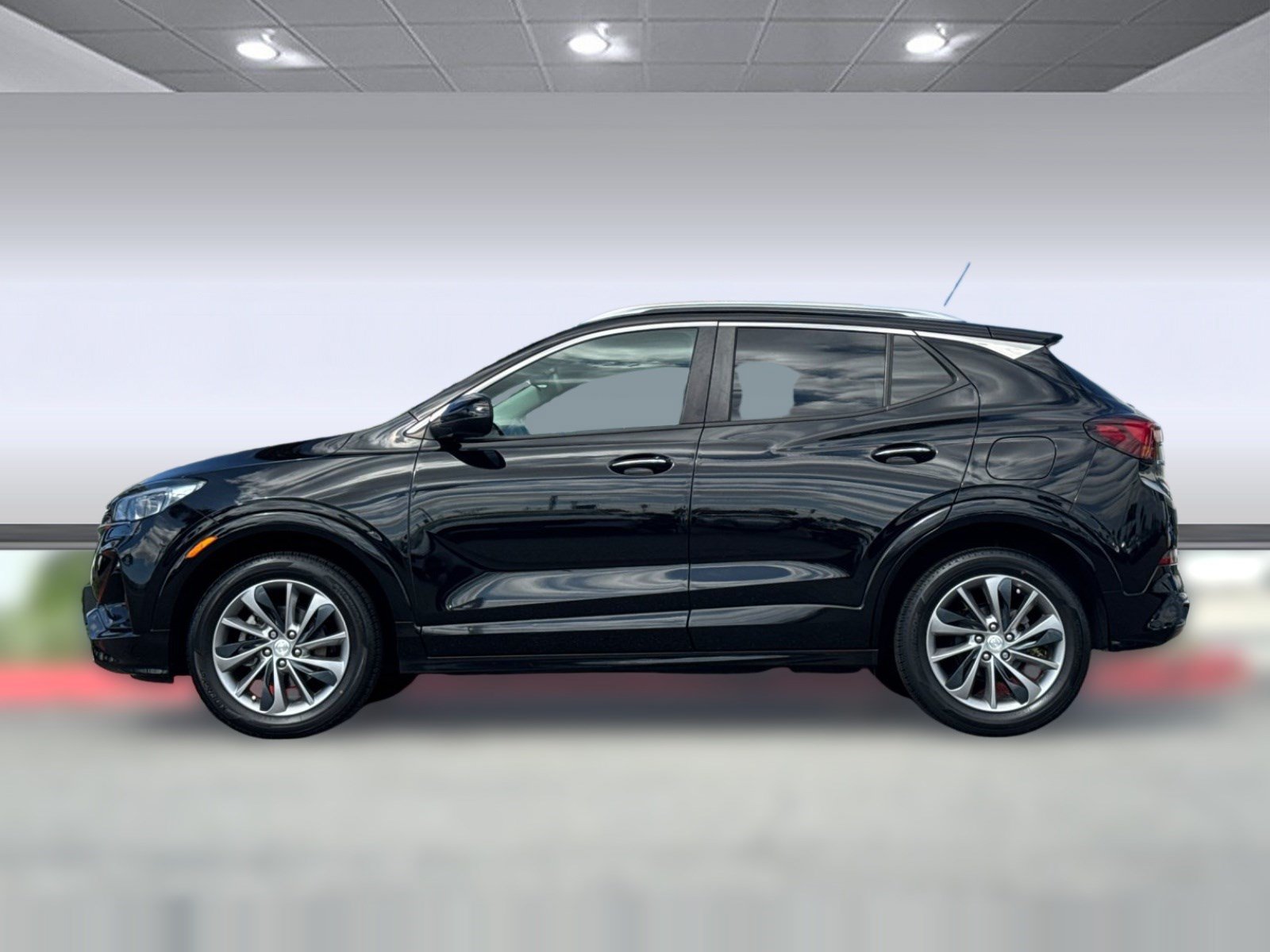 Used 2023 Buick Encore GX Select w/ Sport Touring Package FWD image 2