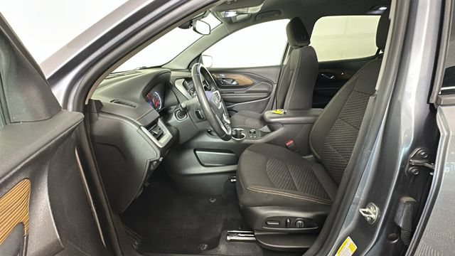Used 2020 GMC Terrain SLE w/ Driver Convenience Package AWD/4WD image 11