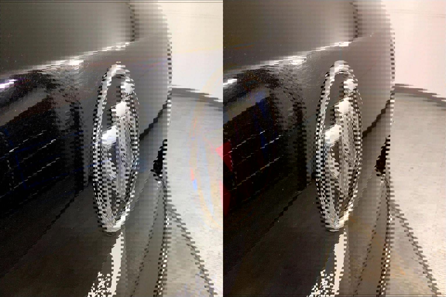 Used 2023 Buick Envision Avenir image 30