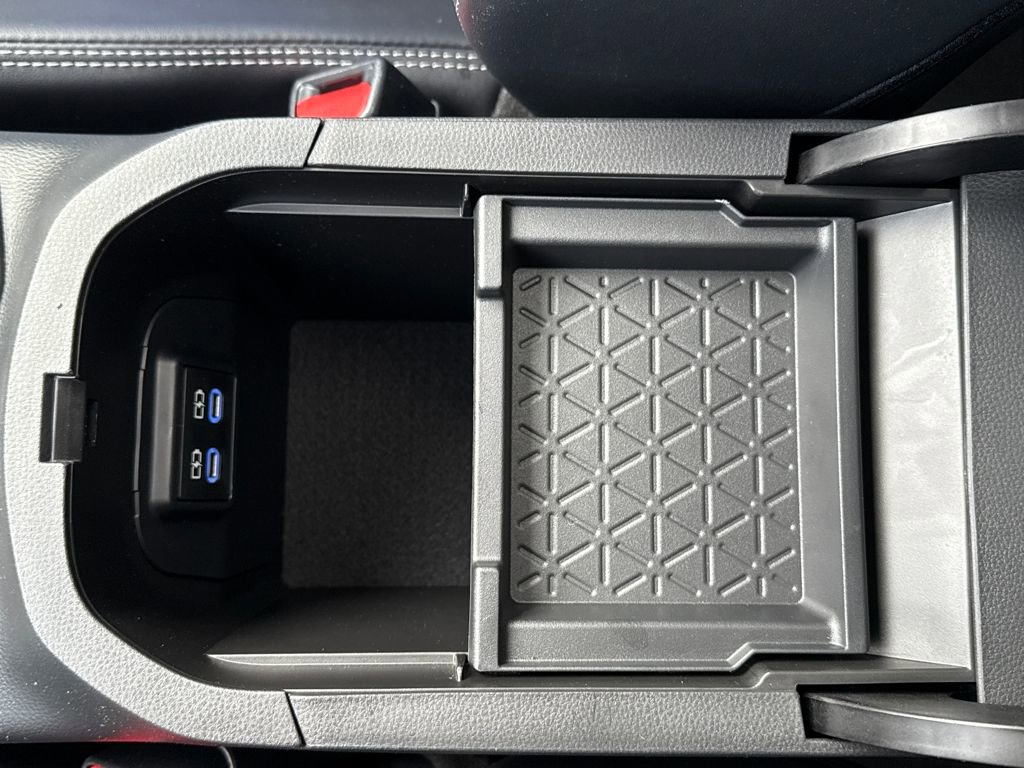 Certified 2022 Toyota RAV4 Limited image 27