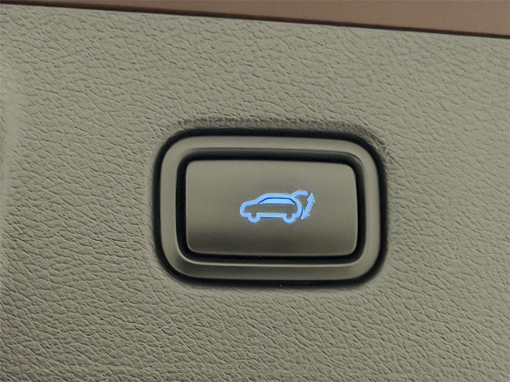 Used 2024 Hyundai Palisade Calligraphy image 12