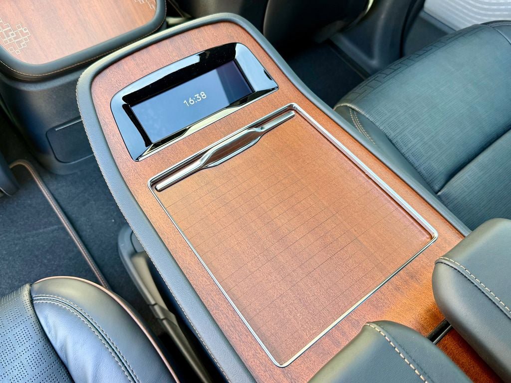 New 2026 Lincoln Navigator L Black Label AWD/4WD image 49
