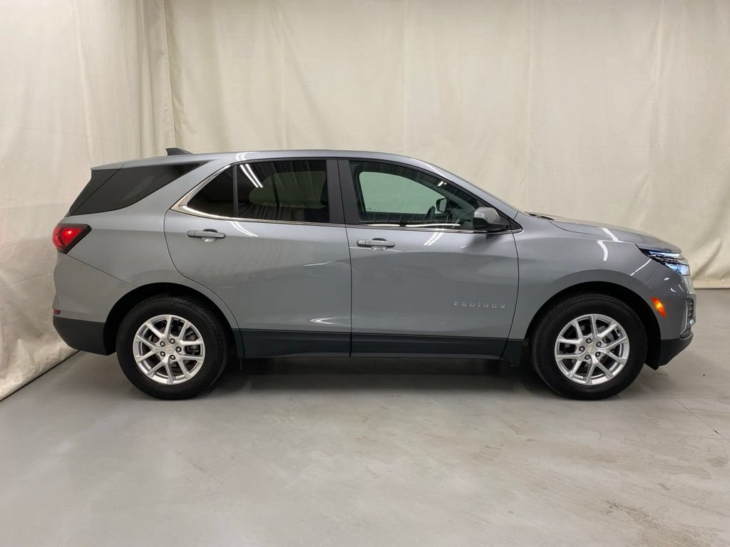 Used 2024 Chevrolet Equinox LT AWD/4WD image 9