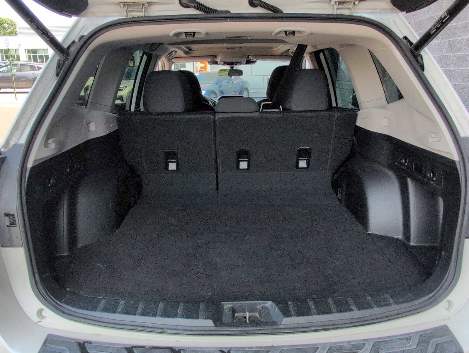 Used 2022 Subaru Forester Premium AWD/4WD image 21