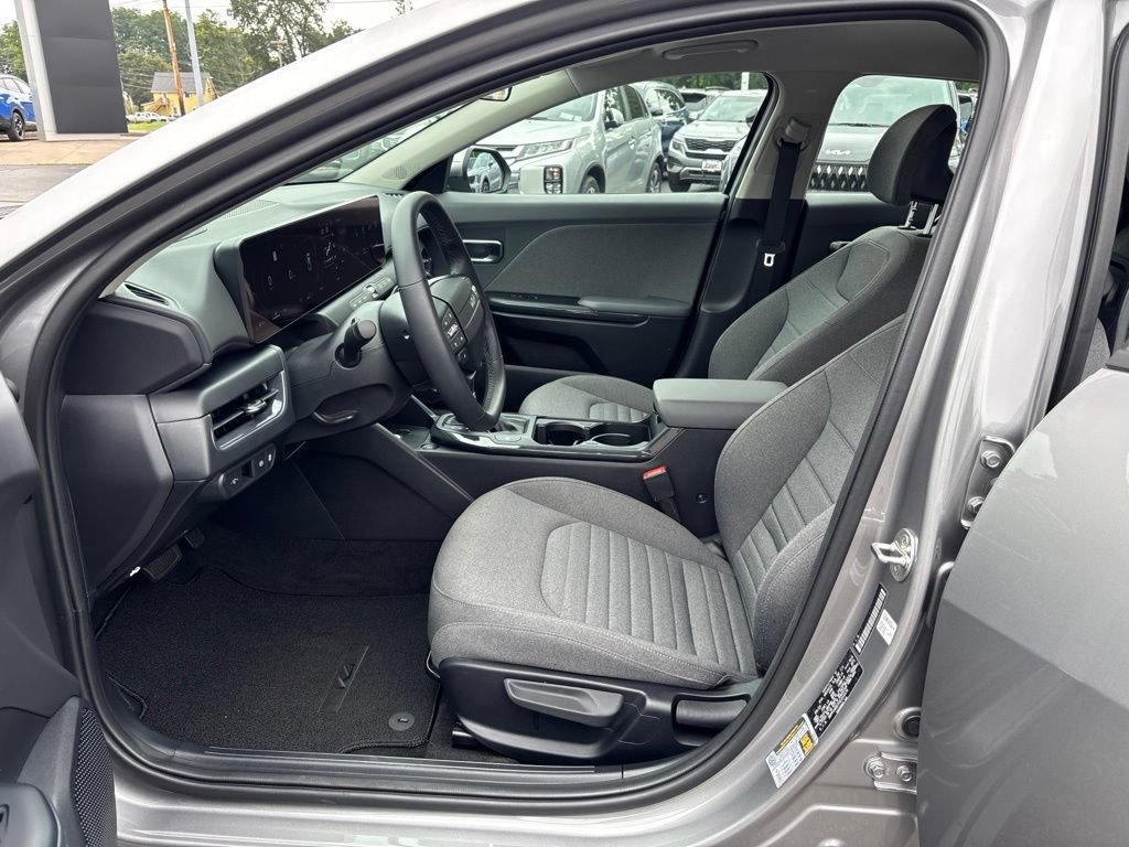 Certified 2025 Kia K4 EX FWD image 16