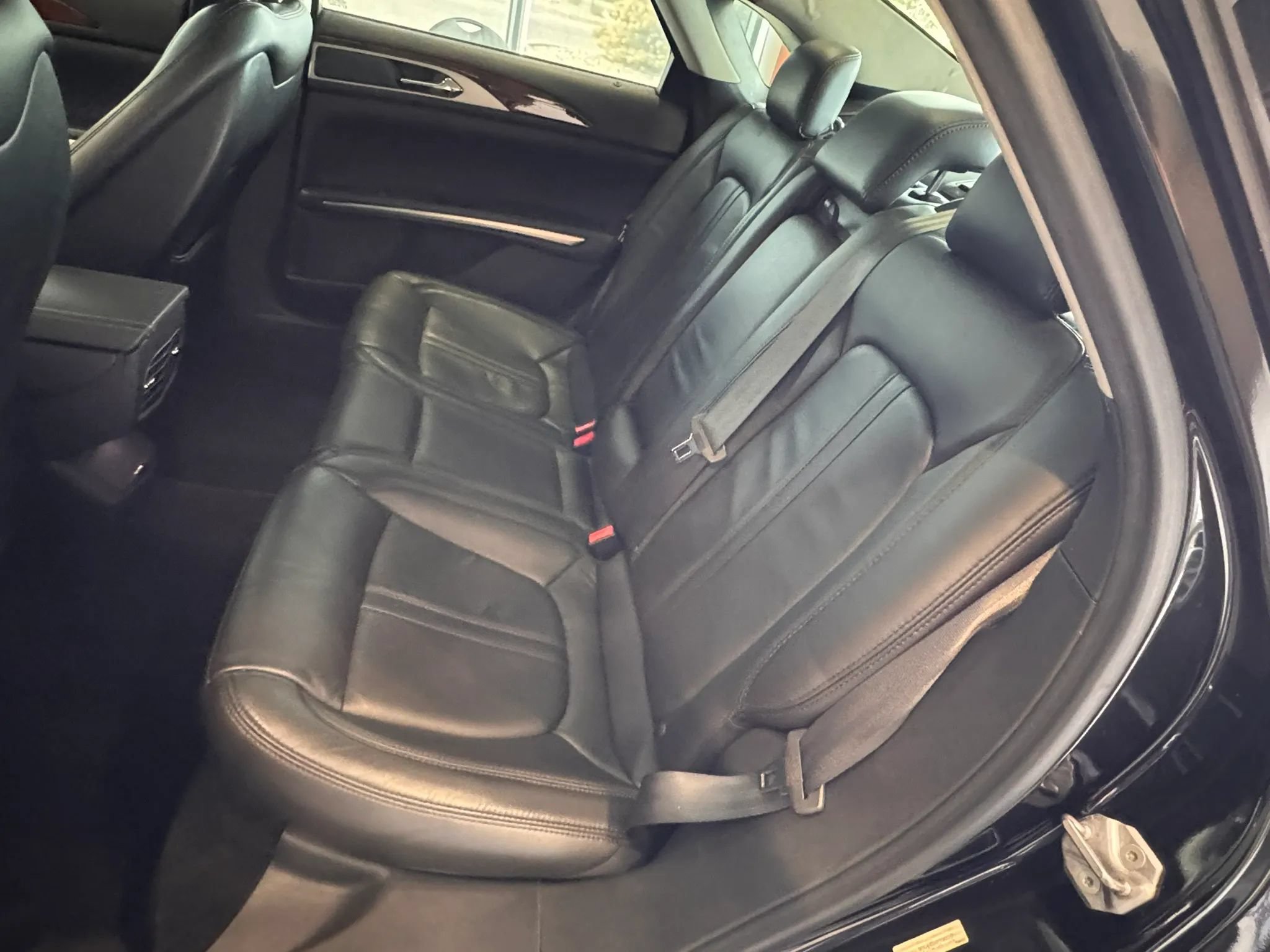Used 2014 Lincoln MKZ w/ Equipment Group 101A Select FWD image 27