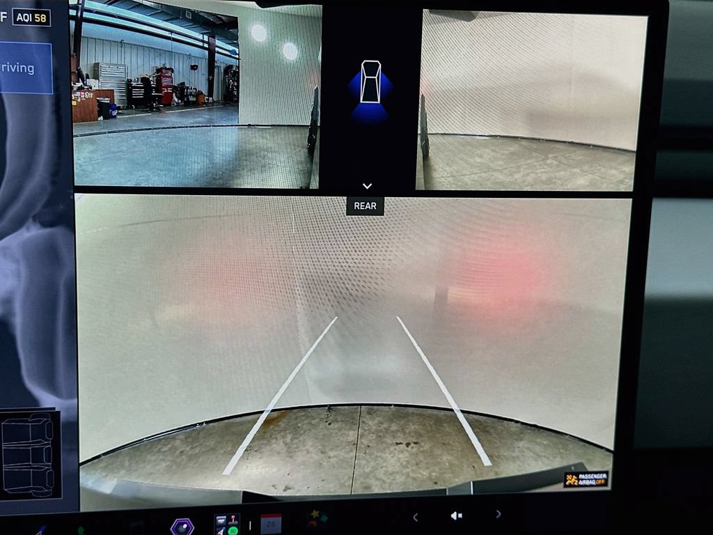 Used 2024 Tesla Cybertruck AWD Crew Cab image 18