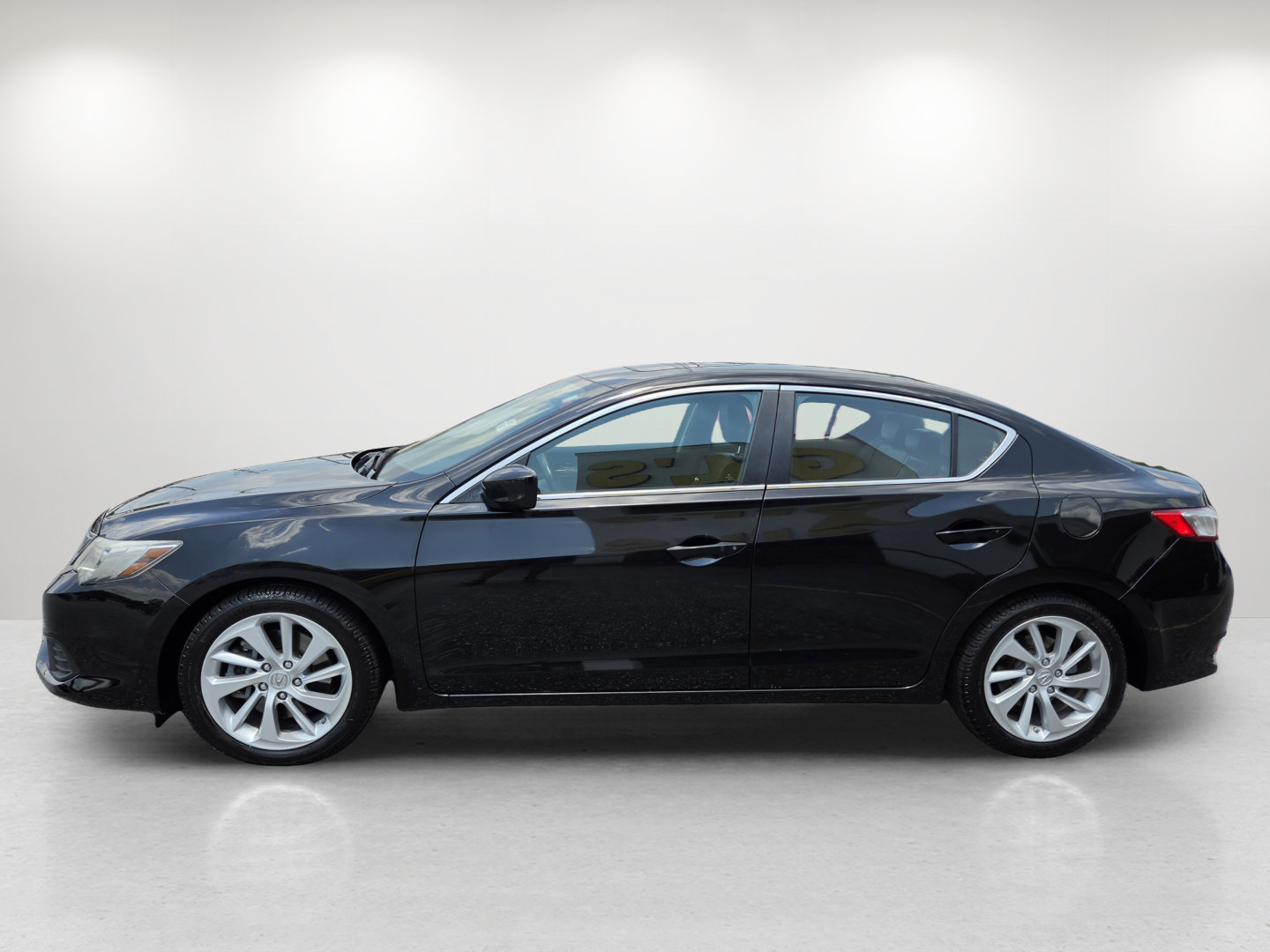 Used 2018 Acura ILX w/ Technology Plus Package FWD image 8