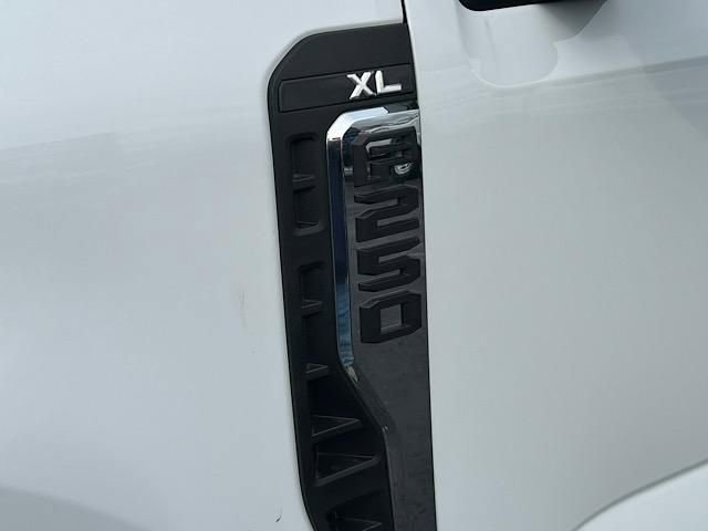 New 2025 Ford F250 XL w/ FX4 Off-Road Package image 20