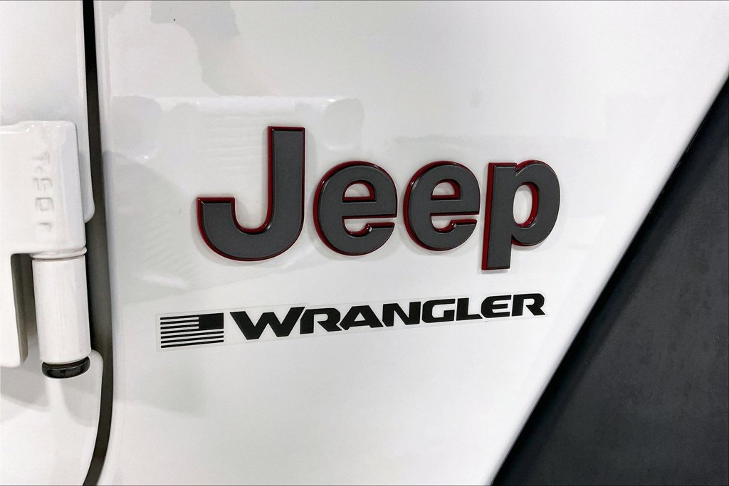 Used 2023 Jeep Wrangler Unlimited Rubicon w/ Cold Weather Group AWD/4WD image 37