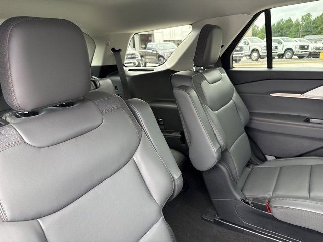 New 2025 Ford Explorer Active w/ Active Comfort Package image 20