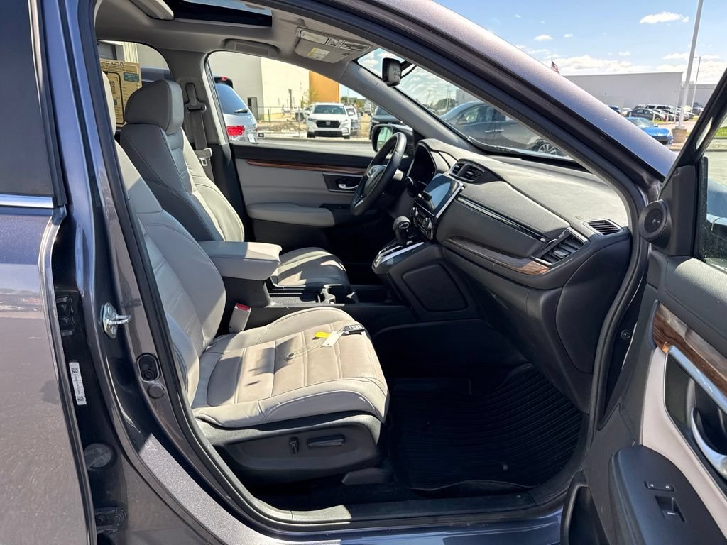 Used 2017 Honda CR-V Touring image 41