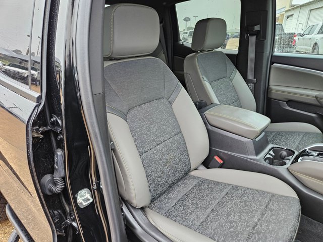 Used 2024 Chevrolet Colorado ZR2 w/ Technology Package AWD/4WD image 17