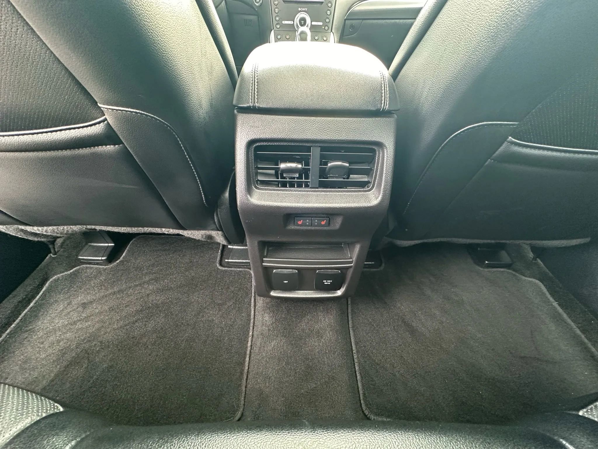 Used 2018 Ford Edge Titanium w/ Equipment Group 301A image 31