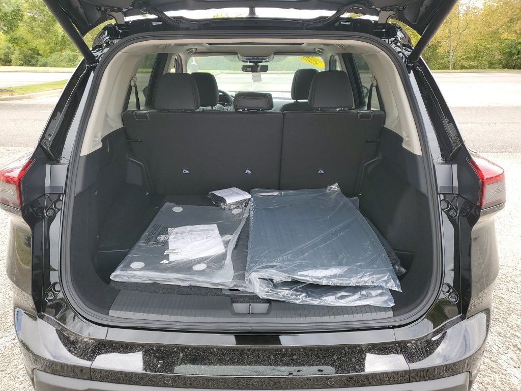 New 2026 Nissan Rogue Dark Armor FWD image 7