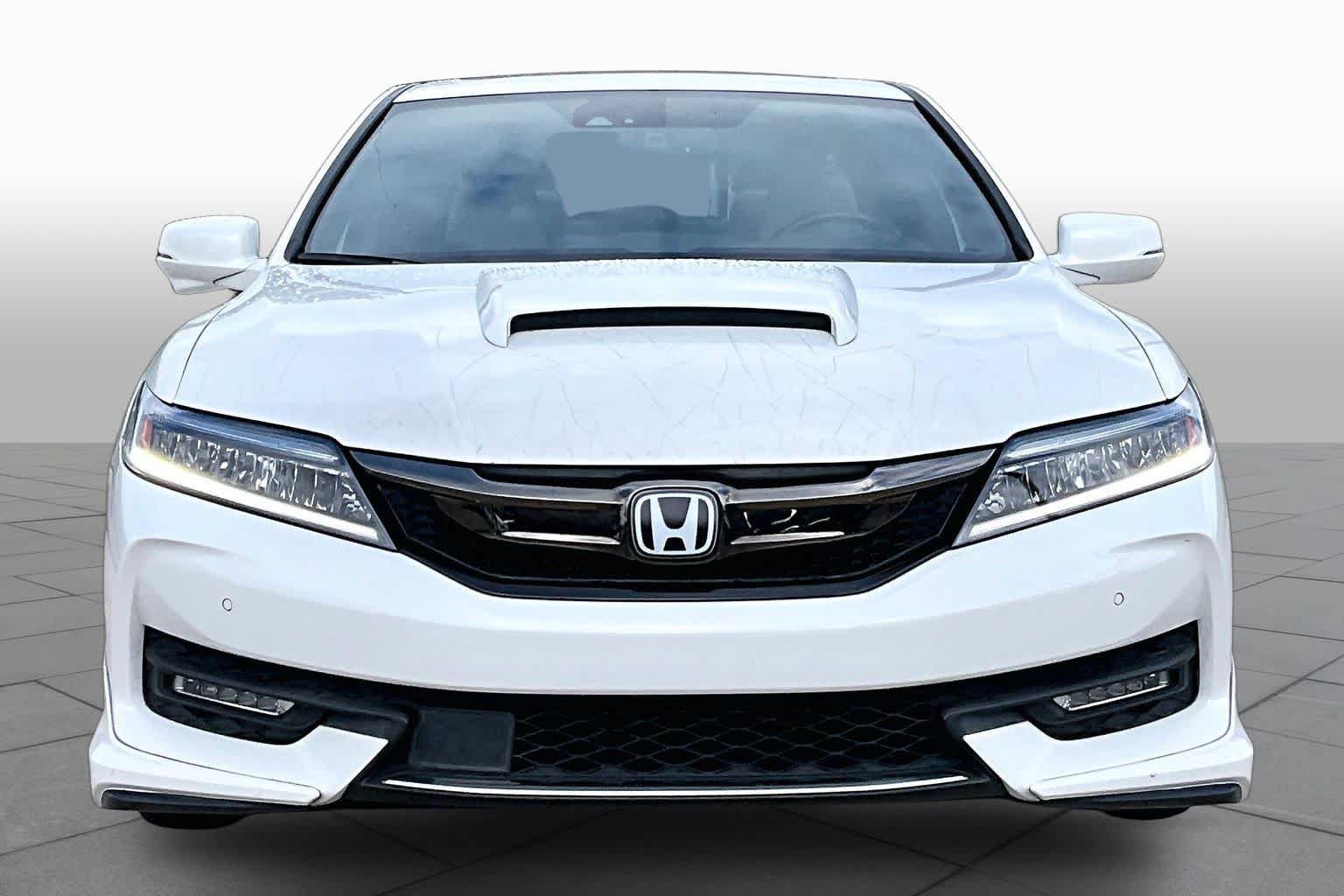 Used 2016 Honda Accord Touring image 4