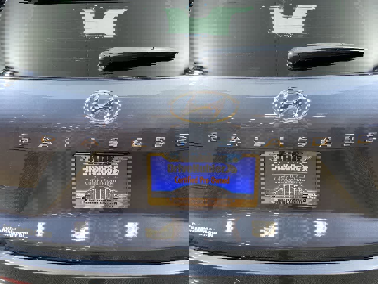 Used 2024 Hyundai Palisade Calligraphy image 17