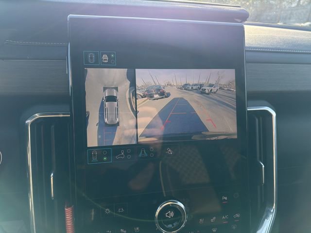 Used 2025 GMC Acadia Denali image 25