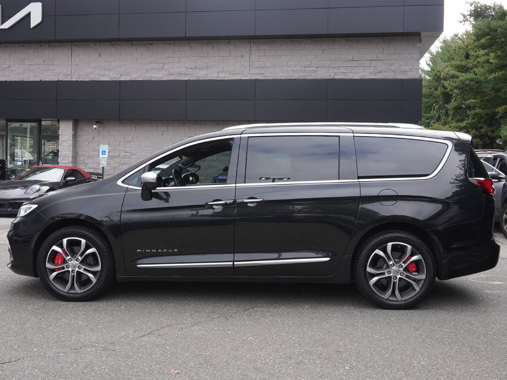 Used 2022 Chrysler Pacifica Pinnacle AWD/4WD image 21
