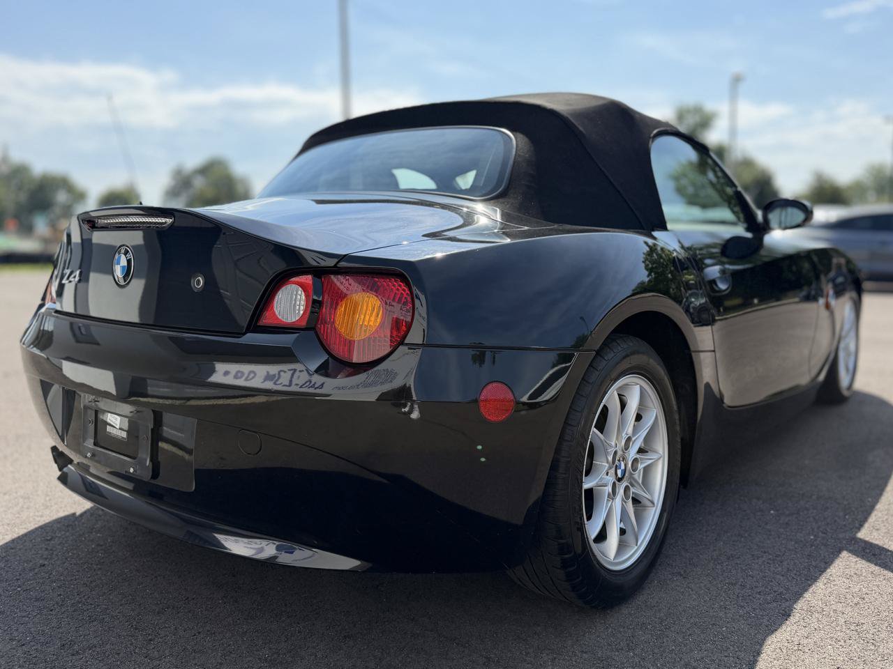 Used 2003 BMW Z4 2.5i RWD image 8