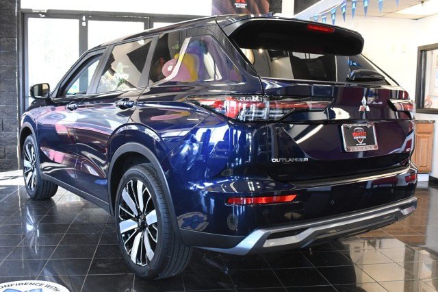 New 2026 Mitsubishi Outlander SE AWD/4WD image 15