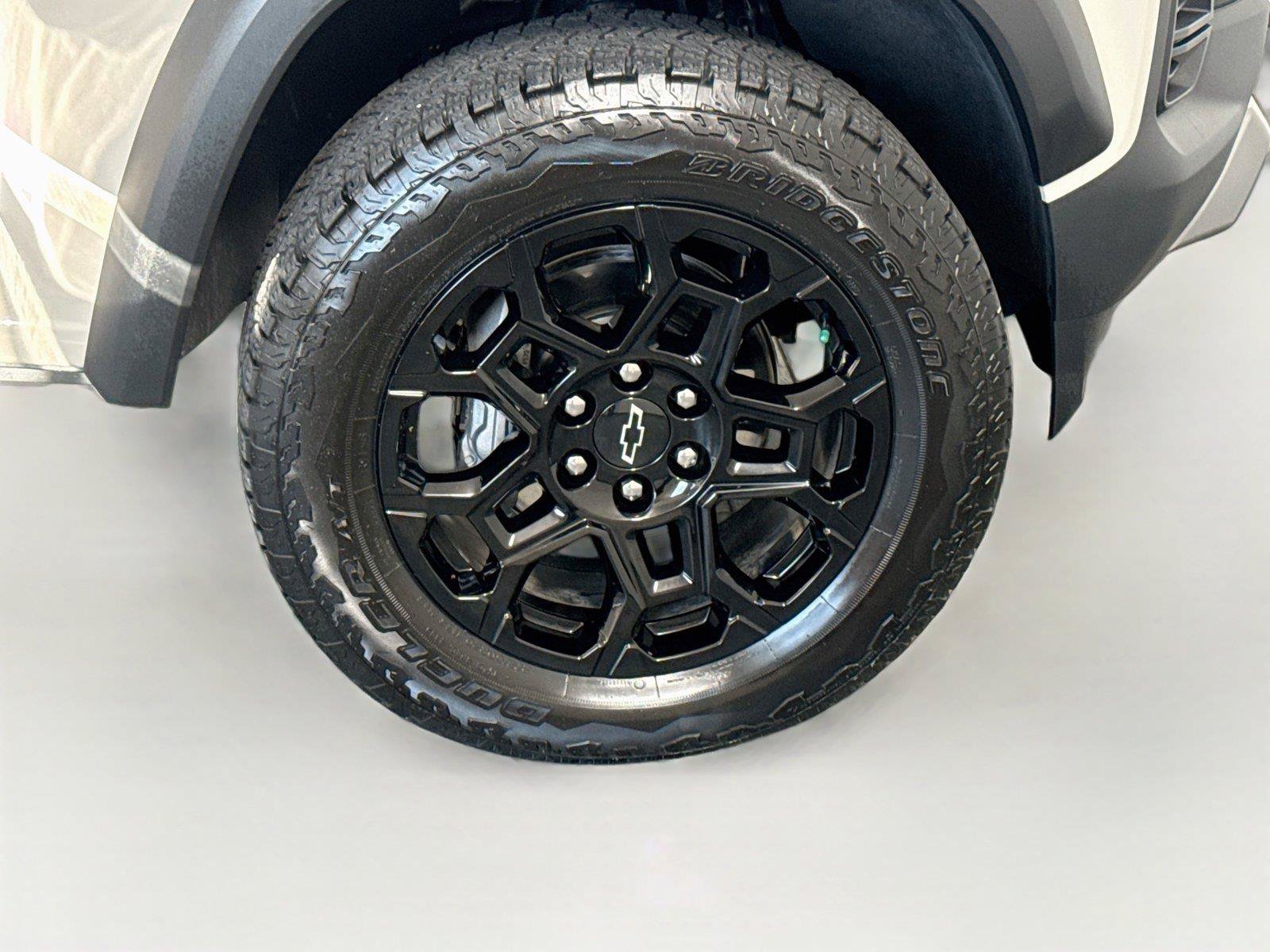 Used 2026 Chevrolet Colorado Trail Boss AWD/4WD image 39